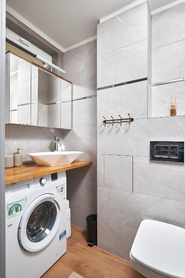 Kuznicza Apartment - 300M Main Square ~ Self Check-In 24H ヴロツワフ エクステリア 写真
